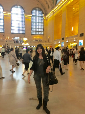 Jackie Shapiro, Grand Central Station, French Bull, Live Vivid, NYC, New York City, commuting, Metro North, Fashion, design