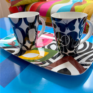 Porcelain V Mug - Palais B & W